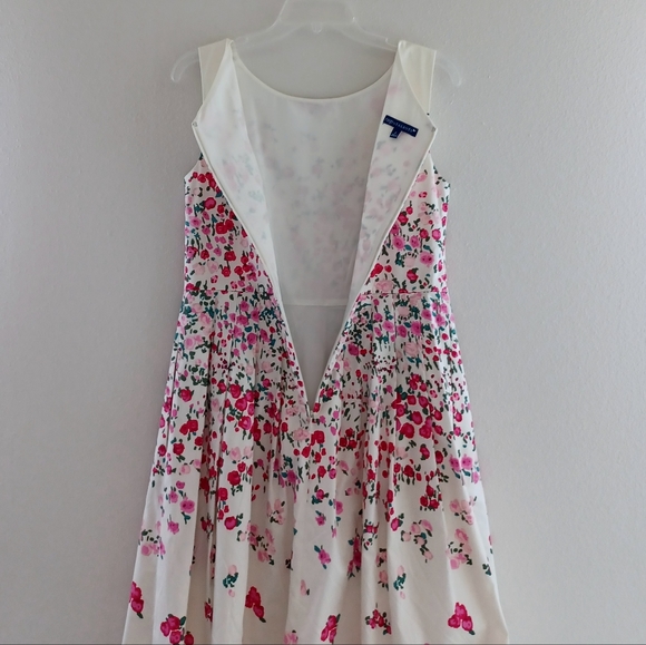Talbots Floral Pleated Rose Garden Fit & Flare Cotton Dress, size 2 - Picture 9 of 16